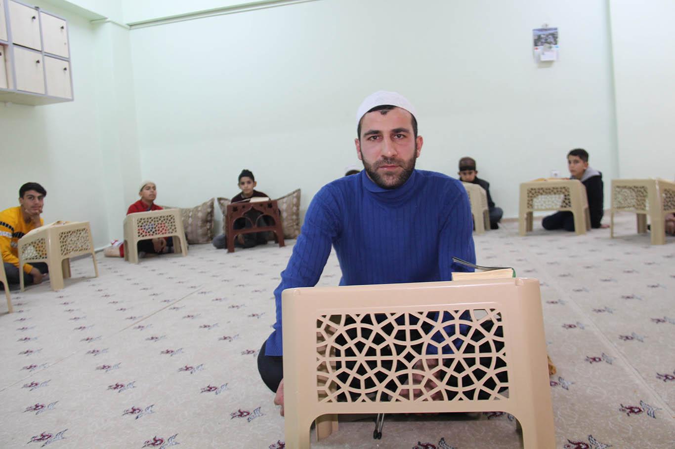 Diyarbakırlı genç, hizmetli olarak görev yaptığı Kur'an kursunda hafız oldu